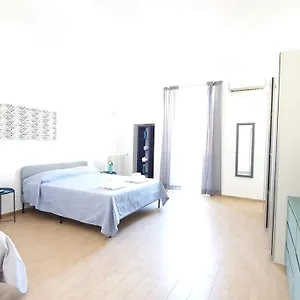 domus-garruba-casa-vacanze-bari.barihotels.org/